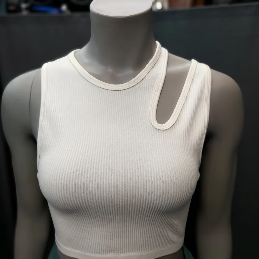 Forever 21 Cropped Ribbed Tank Top - Picture 8 of 9